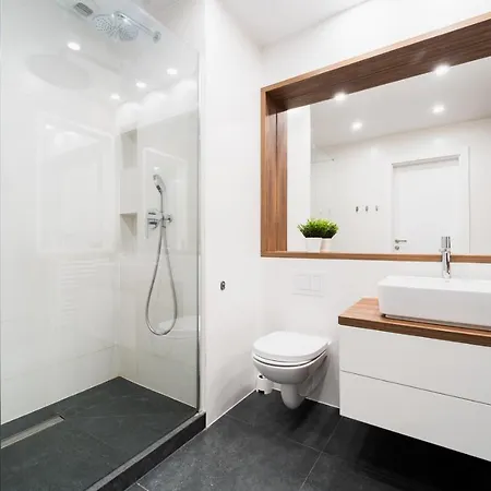 Big - Atal Towers - 3 - Private Parking Place Lejlighed