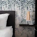 Big - Atal Towers - 3 - Private Parking Place Apartament *