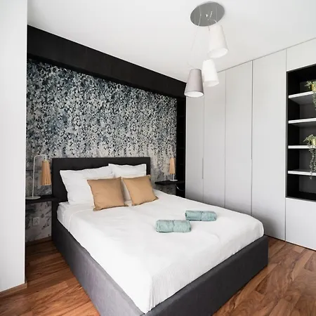 Big - Atal Towers - 3 - Private Parking Place * Wroclaw