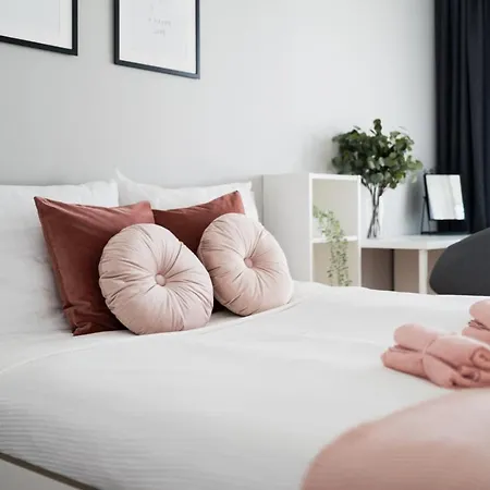 Big - Atal Towers - 3 - Private Parking Place Vratislav