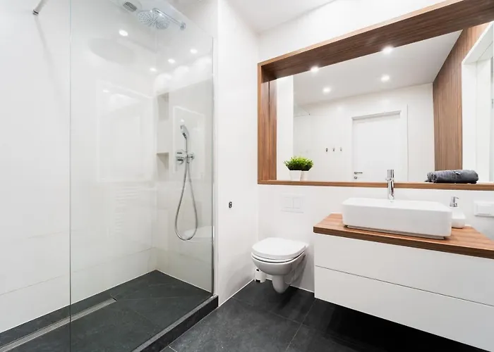 Big - Atal Towers - 3 - Private Parking Place Apartmán