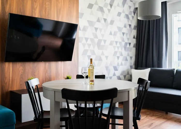 Big - Atal Towers - 3 - Private Parking Place Breslavia