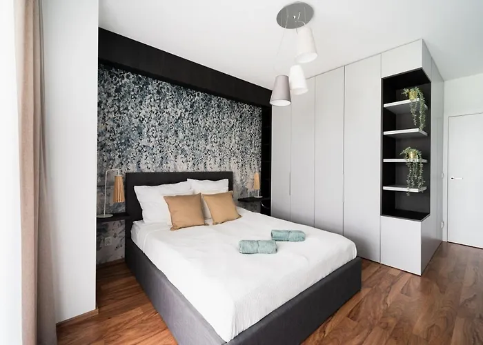 Big - Atal Towers - 3 - Private Parking Place * Breslavia