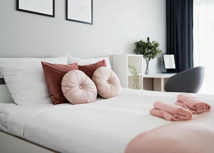 Big - Atal Towers - 3 - Private Parking Place Breslavia